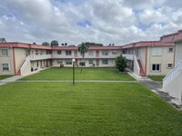 12850 SW 43rd Dr in Miami, FL - Building Photo - Building Photo