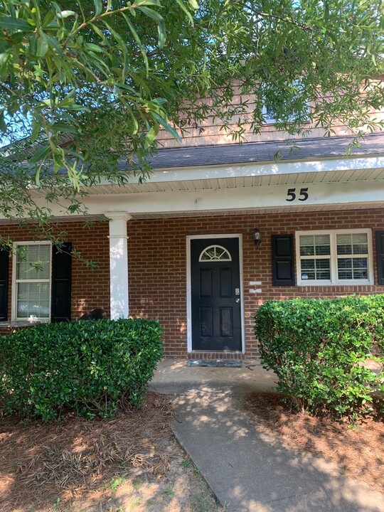 802 W Longleaf Dr in Auburn, AL - Building Photo