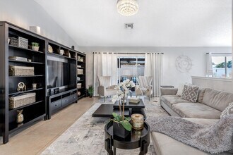 1630 Yachtman Pl in Wellington, FL - Building Photo - Building Photo