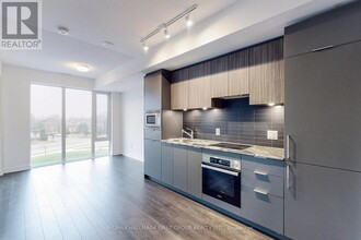 20-320 O'Neill Rd in Toronto, ON - Building Photo - Building Photo