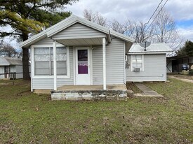16550 County Rd 1560 in Ada, OK - Building Photo