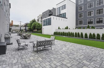 706 Madison St in Hoboken, NJ - Building Photo - Building Photo