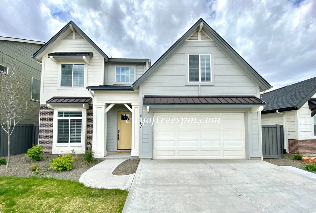 6261 S Palatino Way in Meridian, ID - Building Photo