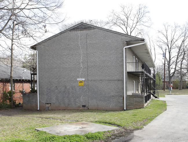 3196 Church St in Atlanta, GA - Foto de edificio - Building Photo