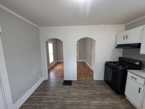 931 S 34th St in South Bend, IN - Building Photo - Building Photo