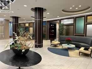 5793 Yonge St in Toronto, ON - Building Photo - Building Photo