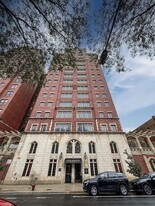 2231 E 67th St in Chicago, IL - Building Photo