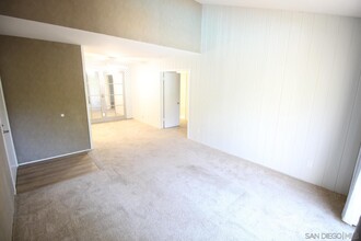 10232 Black Mountain Rd in San Diego, CA - Foto de edificio - Building Photo