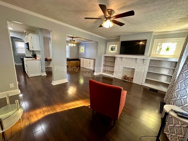 property at 711 Norwich Ave