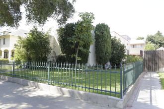 1104 French St in Santa Ana, CA - Building Photo - Building Photo