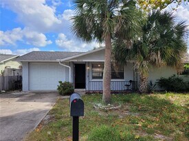 8650 Robilina Rd in Port Richey, FL - Building Photo