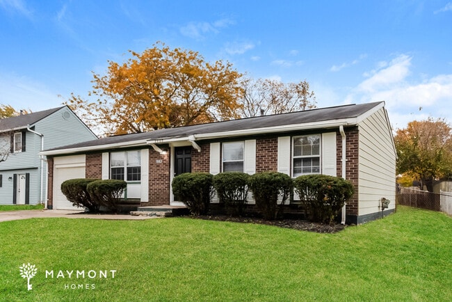 1663 W Kemper Rd in Cincinnati, OH - Building Photo - Building Photo