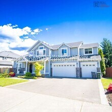 2416 13 Ave NW in Puyallup, WA - Building Photo - Building Photo