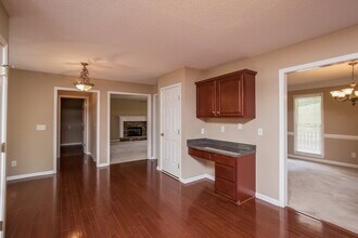 815 Tynsdale Dr in Douglasville, GA - Building Photo - Building Photo