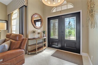 1466 Vintage Ln in Naples, FL - Building Photo - Building Photo