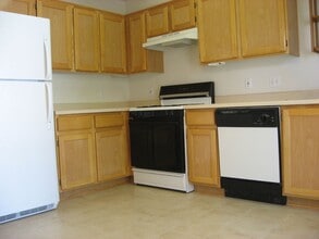 334 S 400 E in Cedar City, UT - Building Photo - Building Photo