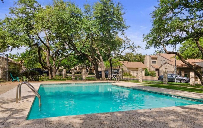 4117 Bayberry Dr in Austin, TX - Building Photo - Building Photo