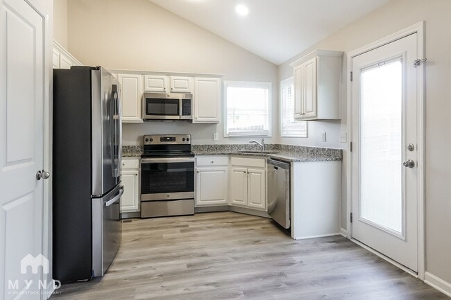 30 Crestbrook Dr in Cartersville, GA - Building Photo - Building Photo