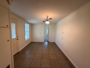 1016 N Greenwich Ave in Russellville, AR - Building Photo - Building Photo