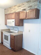 6840 Margaret Dr in Forest Hill, TX - Building Photo - Building Photo