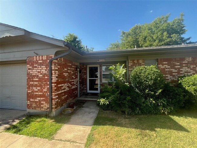 1331 W Hayes St in Norman, OK - Building Photo - Building Photo
