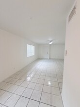 1020 N 18th Ct in Hollywood, FL - Building Photo - Building Photo