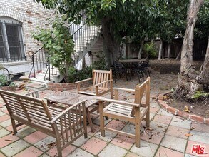 1132 N Vista St in West Hollywood, CA - Building Photo - Building Photo