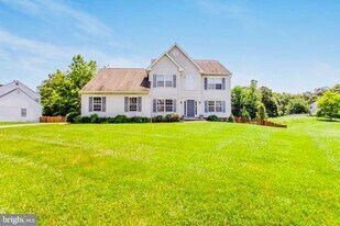 14801 Arabian Ln in Bowie, MD - Building Photo