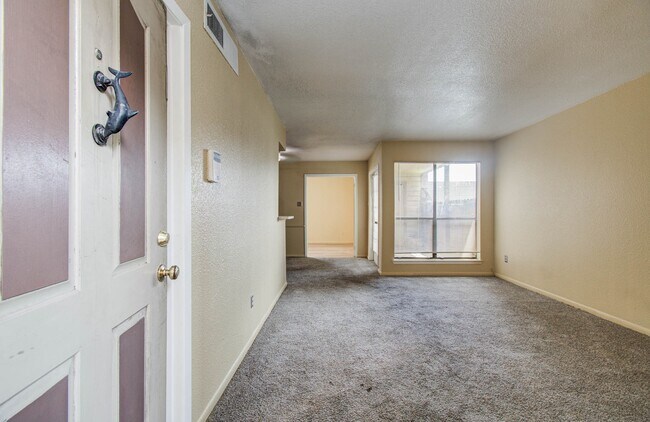 property at 9000 Bissonnet St