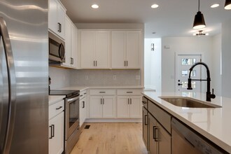 214 Eisenhower Dr in Nashville, TN - Building Photo - Building Photo