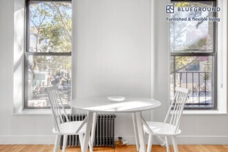 209 Mulberry St in New York, NY - Building Photo - Building Photo