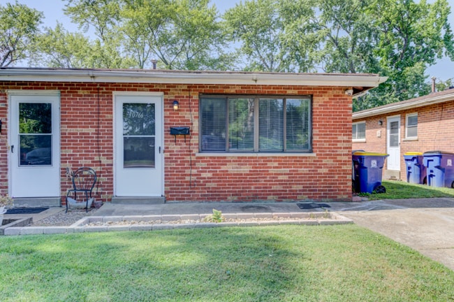 10766 Tropic Dr in St. Ann, MO - Building Photo - Building Photo