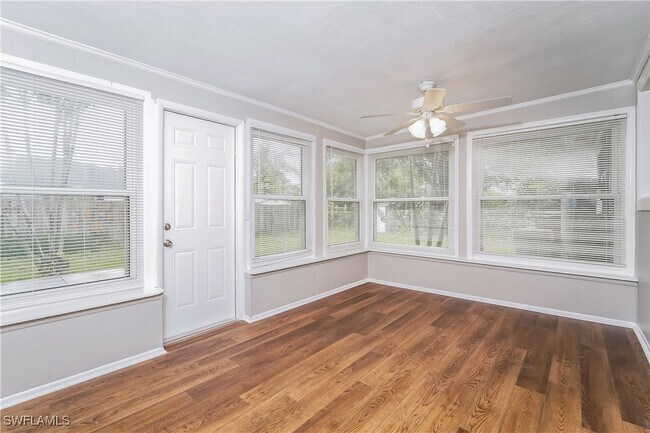 property at 191 E Seminole Dr
