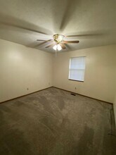 1610 Country Walk Ct in Terre Haute, IN - Building Photo - Building Photo