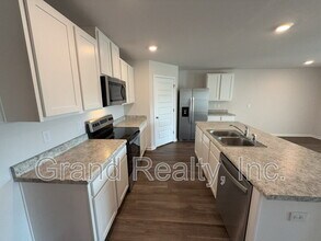 4395 Winged Elm Ct in Milton, FL - Building Photo - Building Photo