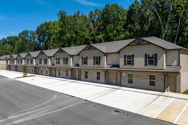 Center Pointe Townhomes in Clarksville, TN - Foto de edificio - Building Photo