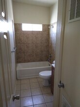 333 Milton Rd, Unit B in El Paso, TX - Building Photo - Building Photo