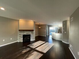 703 Cricket Ln, Unit 3 in Middleton, WI - Building Photo