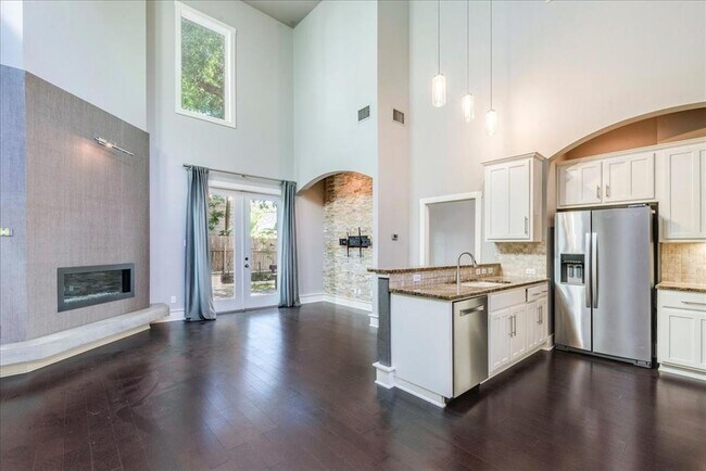 2506 Enfield Rd in Austin, TX - Building Photo - Building Photo