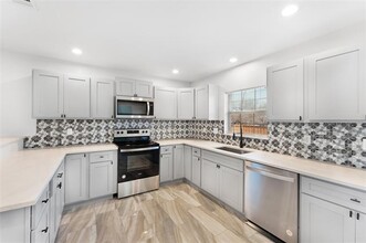 801 Peters Colony in Rockwall, TX - Building Photo - Building Photo