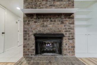 250 Sanders Ferry Rd, Unit 48 in Hendersonville, TN - Foto de edificio - Building Photo