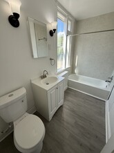 3715 Dina Ave in Cincinnati, OH - Foto de edificio - Building Photo