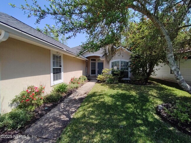 1859 Lake Forest Ln in Orange Park, FL - Building Photo - Building Photo