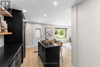 96 Allenby Ave in Toronto, ON - Building Photo - Building Photo