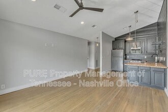 613 Hillsboro Rd in Franklin, TN - Building Photo - Building Photo