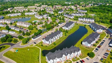 Heatherwood Apartments in Grand Blanc, MI - Building Photo - Building Photo