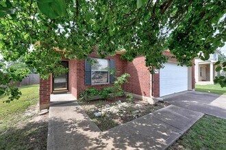 914 N Creek Blvd in Leander, TX - Building Photo - Building Photo