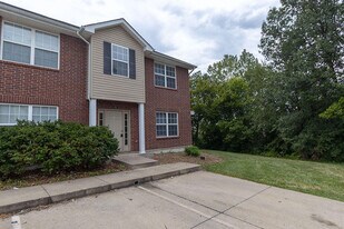 1613 Citadel Dr in Columbia, MO - Building Photo