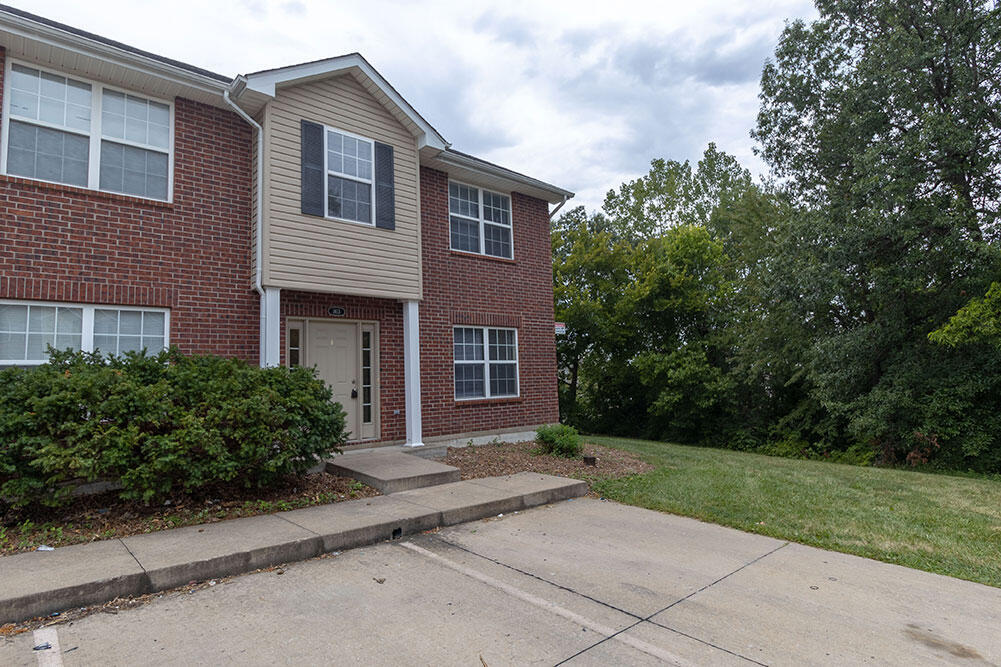 1613 Citadel Dr in Columbia, MO - Building Photo