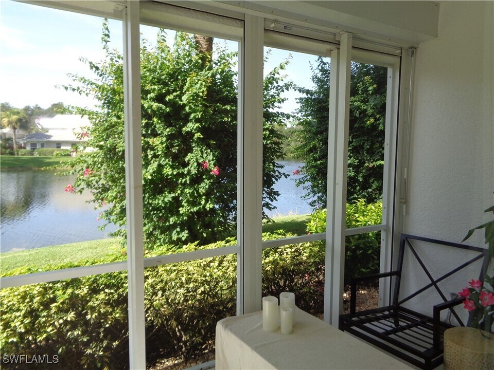 6190 Reserve Cir in Naples, FL - Building Photo